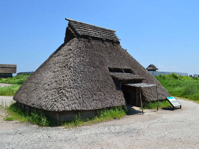 竪穴式住居は意外と快適？ 実は江戸時代まで使われていた楽しい縄文ライフとは