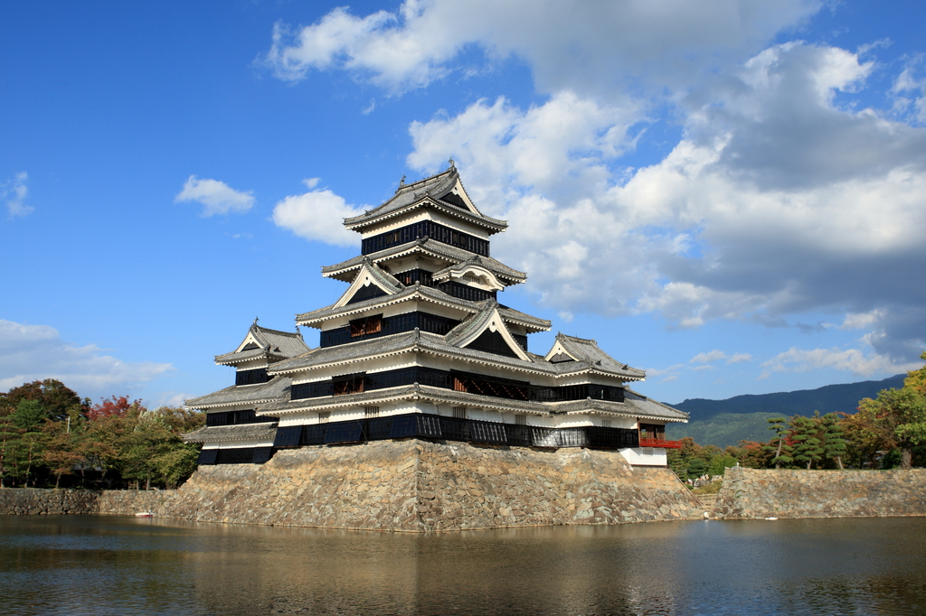 信州の３名城、松本城、龍岡城、高島城