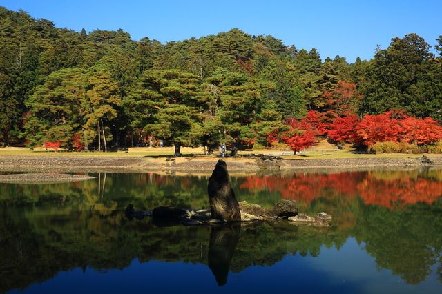 特別史跡かつ特別名勝・毛越寺と毛越寺庭園