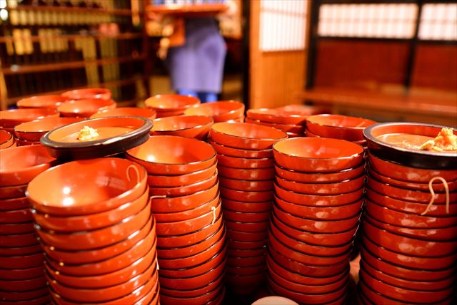 何杯食べられる？岩手県の郷土料理「わんこそば」の楽しみ方