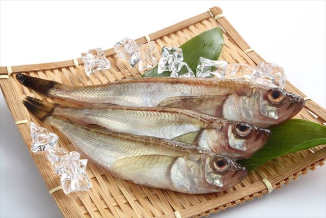 日本海の恵み！秋田県の旬の味覚「ハタハタ」を味わいつくす