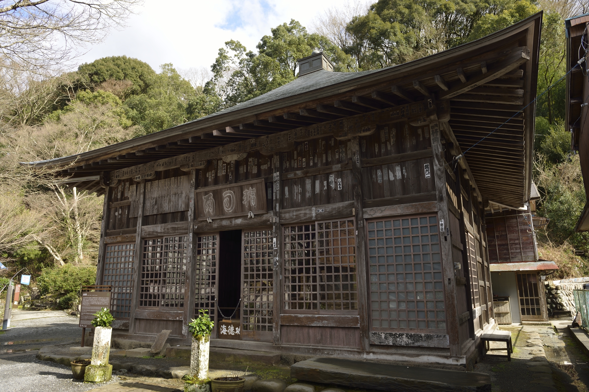 鎌倉時代に北条政子が建立　伊豆最古の木造建築「指月殿」の歴史と魅力