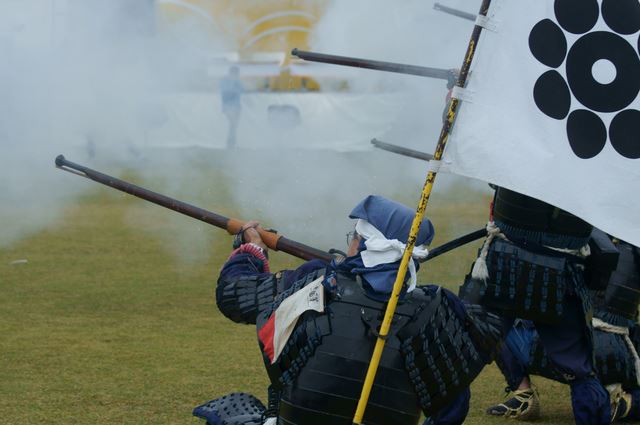 ついに日本に伝来、火縄銃