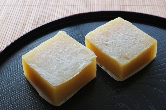 しっとりとしたサツマイモ本来の甘みが楽しめる芋きんつば　鹿児島の名店もご紹介