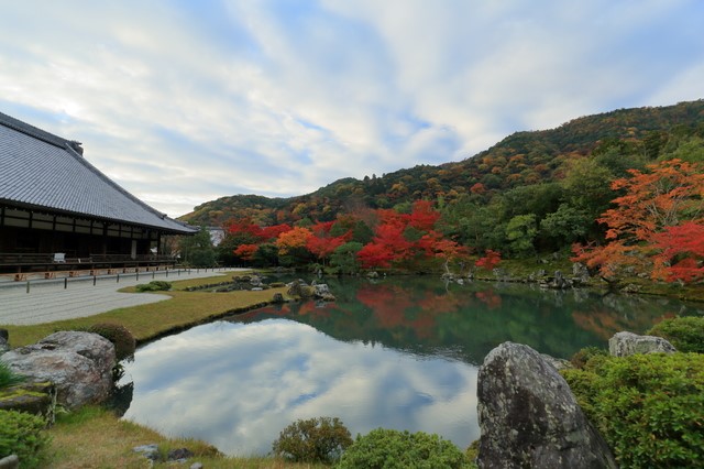 天龍寺を参拝して季節を感じよう　冬には水墨画のような雪景色も