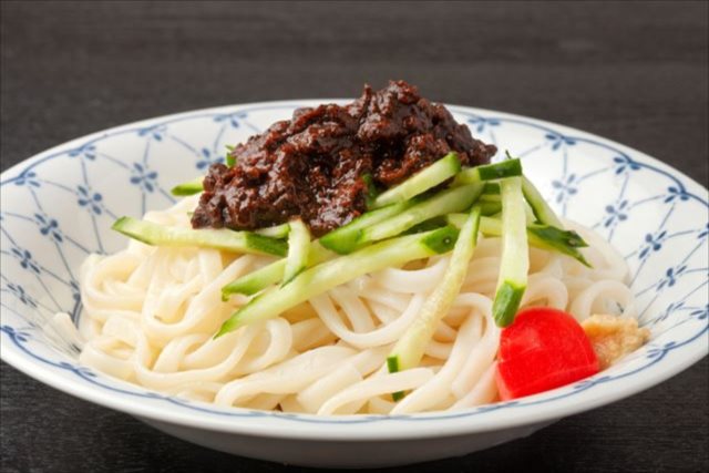 岩手で食べたいご当地グルメ！ 〜盛岡じゃじゃ麺・南部せんべい・ひっつみ〜